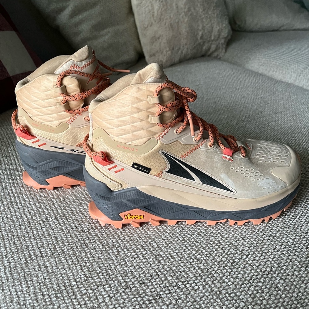 Altra Olympus 5
